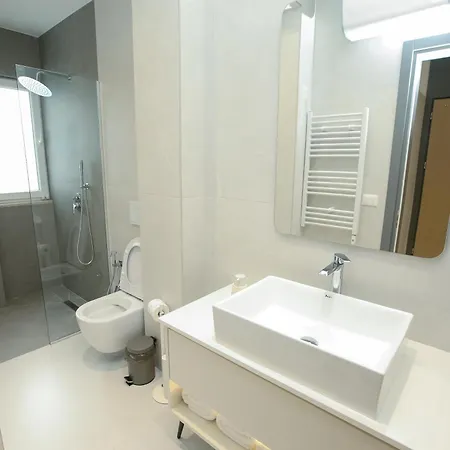 Nos Luxury 5* Shkodra