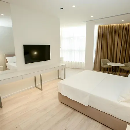 Nos Luxury Lejlighedshotel Shkodër